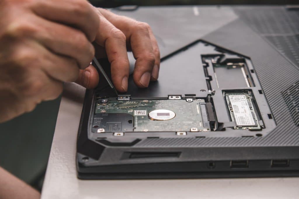 How To Safely Replace A Failing Hard Drive And Transfer Your Data To The New Drive